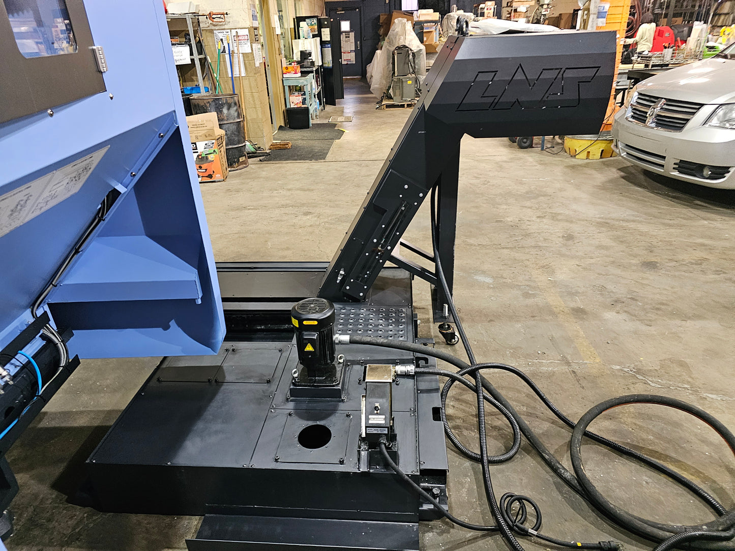 Doosan DVF 5000 - 5th Axis Vertical Machining Center - 2020 (694 Hours)